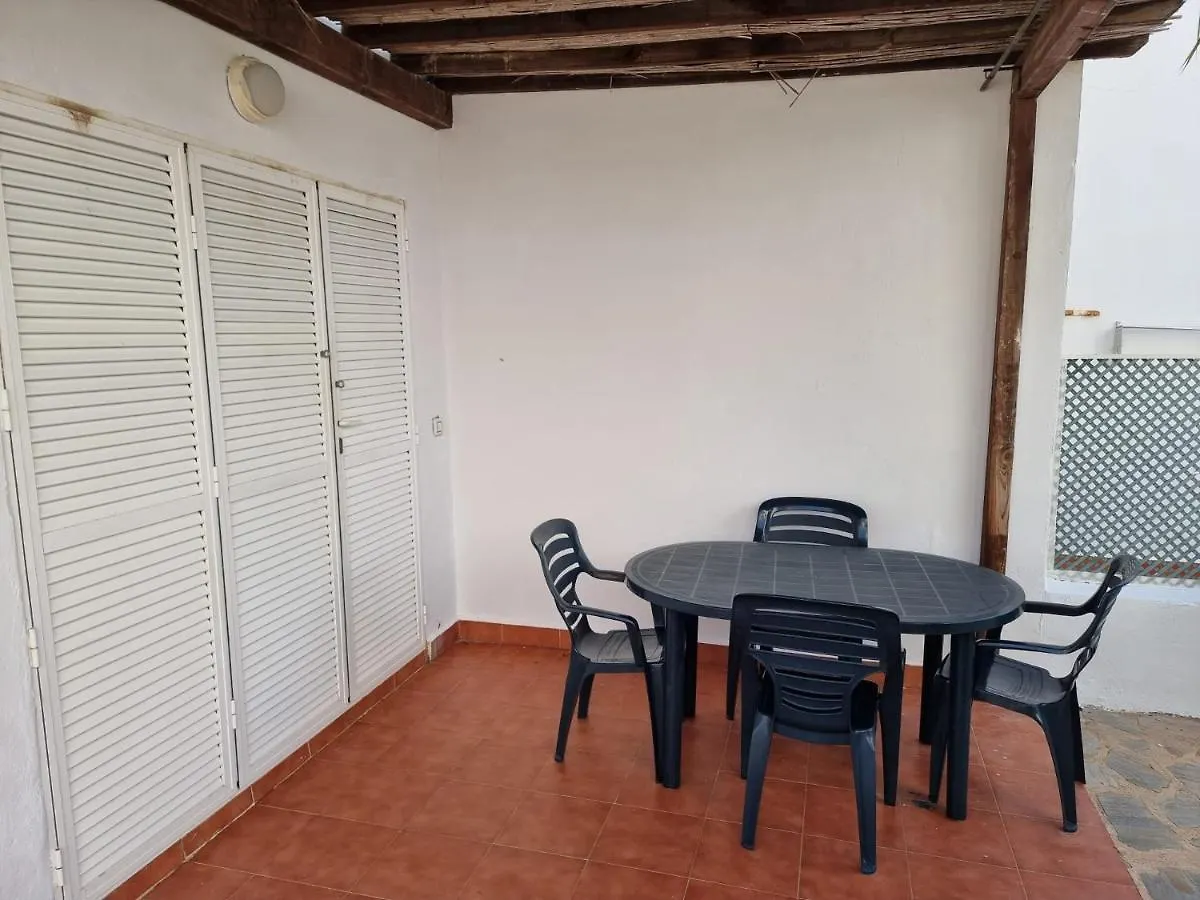 Apartamento Casa Baja naturista con patio en primera linea! Vera