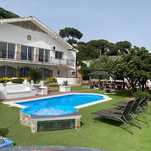 villa-con-piscina-privada-costa-brava.catalonia-hotels.com/